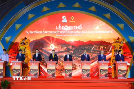 Phó Thủ tướng Nguyễn Văn Thắng phát biểu tại Lễ động thổ Dự án Tổ hợp cáp treo kết hợp Du lịch văn hóa lịch sử Điện Biên Phủ. (Ảnh: Xuân Tư/TTXVN)