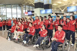 Đoàn thể thao người khuyết tật Việt Nam lên đường tham dự ASEAN Para Games 13