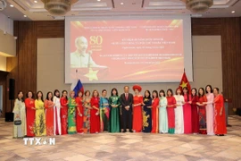 Kỷ niệm 80 năm Quốc khánh tại Vladivostok. (Ảnh: TTXVN phát)