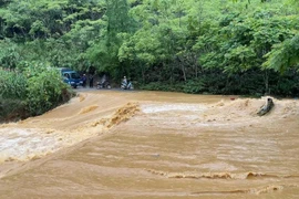 Tìm thấy thi thể cháu bé bị nước cuốn trôi mất tích ở Điện Biên