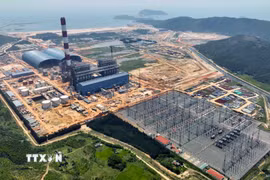 Nhà máy Nhiệt điện Quảng Trạch 1 được xây dựng tại thôn Vịnh Sơn, xã Quảng Đông, huyện Quảng Trạch, tỉnh Quảng Trị (Quảng Bình cũ). (Ảnh: Vũ Sinh/ TTXVN)