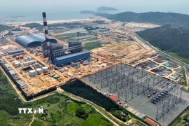 Nhà máy Nhiệt điện Quảng Trạch 1 được xây dựng tại thôn Vịnh Sơn, xã Quảng Đông, huyện Quảng Trạch, tỉnh Quảng Trị (Quảng Bình cũ). (Ảnh: Vũ Sinh/ TTXVN)