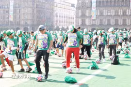 Mexico lập kỷ lục thế giới với lớp học bóng đá đông người nhất