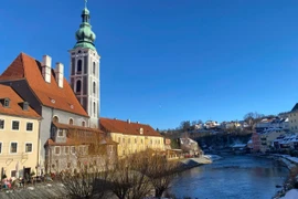 Một góc thành phố nằm bên bờ sông Vltava (Ảnh: Việt Thắng/TTXVN)