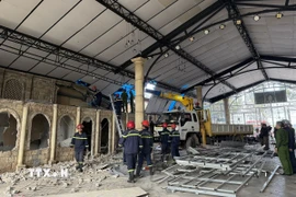 Hiện trường vụ tai nạn lao động tại nhà hàng trên đường Phù Đổng Thiên Vương (phường Lâm Viên - Đà Lạt, Lâm Đồng) khiến một người tử vong chiều 8/12. (Ảnh: Nguyễn Dũng/TTXVN)