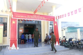 Tại các Tổ bầu cử của xã Bắc Bình đã được trang hoàng, niêm yết danh sách chính thức đại biểu ứng cử và đảm bảo an ninh trật tự. (Ảnh: Hồng Hiếu/TTXVN)