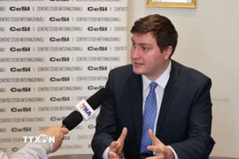 Ông Alexandru Fordea trả lời phóng viên TTXVN. (Ảnh: Thanh Hải/TTXVN)