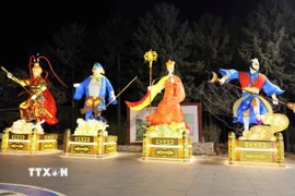 Hình tượng Tôn Ngộ Không, Đường Tăng, Trư Bát Giới, Sa Tăng được xây dựng tại các khu du lịch sinh thái và danh thắng thiên nhiên của Cát Lâm, nhằm thu hút khách du lịch. (Ảnh: Quang Hưng/TTXVN)