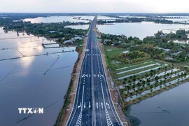 Diện mạo cao tốc Cần Thơ - Cà Mau trước ngày khánh thành