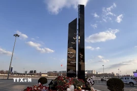 Đài tưởng niệm các nạn nhân của vụ khủng bố tại Crocus City Hall, Krasnogorsk, tỉnh Moskva, LB Nga. (Ảnh: Tâm Hằng/TTXVN)