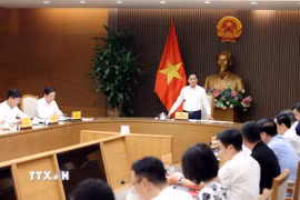 Phó Thủ tướng Bùi Thanh Sơn, Trưởng Ban Chỉ đạo Lễ mở ký Công ước của Liên hợp quốc về chống tội phạm mạng chủ trì cuộc họp. (Ảnh: An Đăng/TTXVN) 