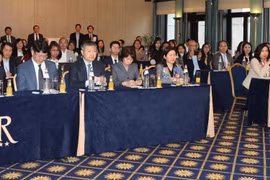 Lễ ra mắt Hội trí thức Việt Nam tại Bỉ và Luxembourg (ViLaB) và tọa đàm chuyên gia tài chính người Việt tại Luxembourg. (Ảnh: Hương Giang/Luxembourg)