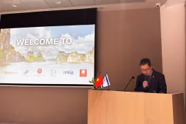 Tham tán Thương mại Việt Nam tại Israel Lê Thái Hòa phát biểu tại Hội thảo. (Ảnh: Phạm Hà/TTXVN)