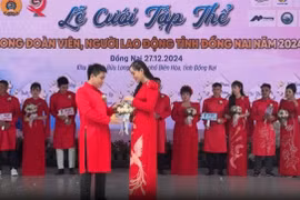 Lễ cưới tập thể cho công nhân có hoàn cảnh khó khăn ở Đồng Nai (TTXVN phát)