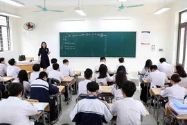 Hà Nội: Xác minh thông tin giáo viên dạy thêm sai quy định tại quận Hà Đông