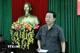 Phó Thủ tướng Chính phủ Trần Hồng Hà phát biểu kết luận buổi làm việc. (Ảnh: Trịnh Bang Nhiệm/TTXVN)