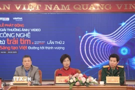 Ban tổ chức Giải thưởng ảnh và video "Công nghệ từ trái tim" lần thứ 2 gia hạn thời gian nhận tác phẩm dự thi đến hết ngày 15/7/2025.(Ảnh: Tuấn Anh/TTXVN) 