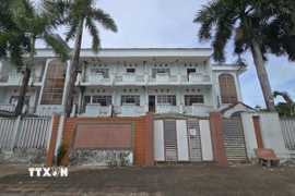 Trụ sở cơ quan Tài Nguyên và Môi trường tỉnh Cà Mau (trên đường Phan Ngọc Hiển, thành phố Cà Mau) không còn sử dụng sau khi di dời về vị trí mới. (Ảnh: Kim Há/TTXVN)