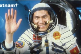 Kỷ niệm 45 năm ngày phi công Phạm Tuân bay vào vũ trụ 