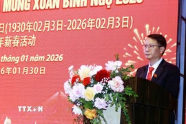 Bí thư Đảng ủy, Chủ tịch Hội đồng Nhân dân phường Móng Cái 1 Hồ Quang Huy phát biểu. (Ảnh: TTXVN phát)