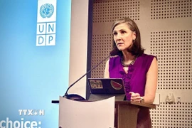 Bà Ramla Khalidi, Trưởng Đại diện Thường trú của UNDP tại Việt Nam phát biểu. (Ảnh: Việt Đức/TTXVN)