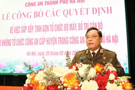 Trung tướng Nguyễn Hải Trung, Giám đốc Công an thành phố Hà Nội, phát biểu tại hội nghị. (Ảnh: TTXVN phát)