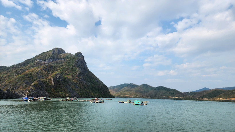 Vị trí nuôi trồng thủy sản nằm trong quy hoạch của thị xã Quảng Yên tại xã Hoàng Tân và Liên Hòa. (Ảnh: Thanh Vân/TTXVN)