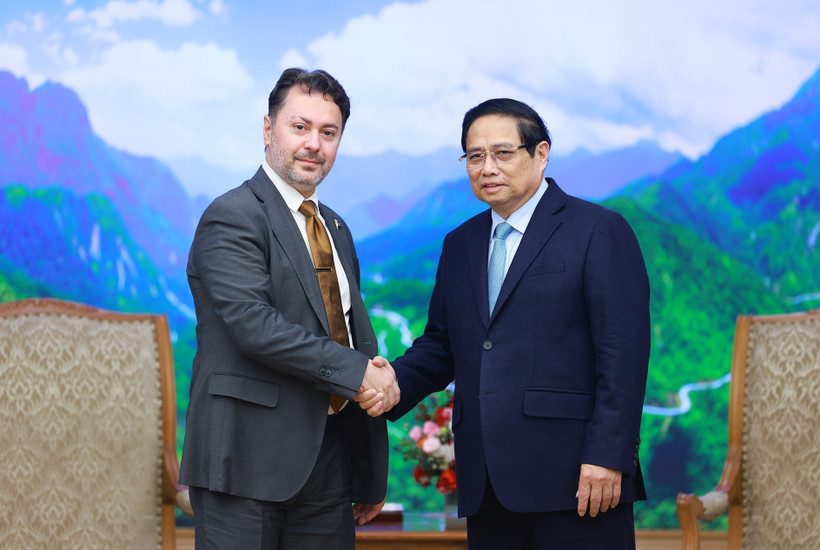 Thủ tướng Phạm Minh Chính tiếp ông Kohdayar Marri, Đại sứ Pakistan tại Việt Nam. (Ảnh: Dương Giang/TTXVN)