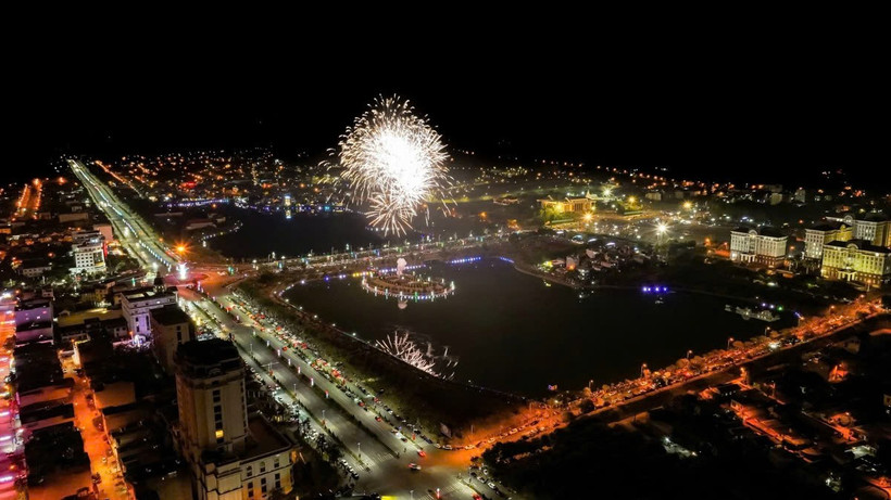 Thành phố Lai Châu đẹp lung linh, huyền ảo.