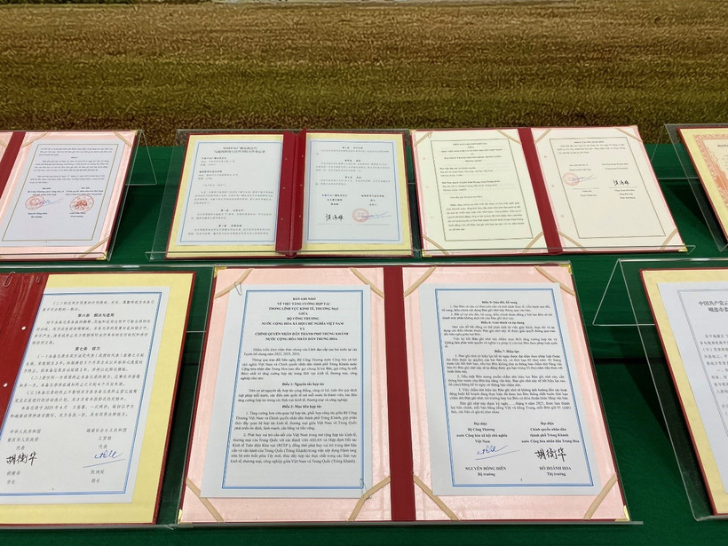 Biên bản ghi nhớ hợp tác giữa Học viện Báo chí và Tuyên truyền với Đài Phát thanh Truyền hình Trung ương Trung Quốc.