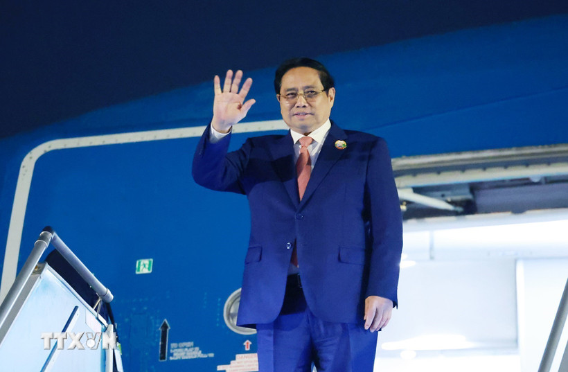 Thủ tướng Phạm Minh Chính về tới Hà Nội, kết thúc tốt đẹp chuyến công tác tại Lào