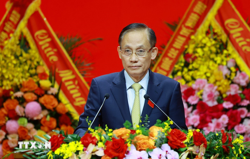 Đồng chí Lê Hoài Trung, Bí thư Trung ương Đảng, Ủy viên Ban Thường vụ Đảng ủy Chính phủ, Bí thư Đảng ủy, Quyền Bộ trưởng Bộ Ngoại Giao trình bày tham luận với nội dung: “Nâng cao năng lực, phát huy vai trò của Đảng ủy Bộ Ngoại giao trong việc lãnh đạo thực hiện thắng lợi nhiệm vụ của của ngành Ngoại giao trong kỷ nguyên vươn mình của dân tộc”. (Ảnh: Dương Giang/TTXVN)