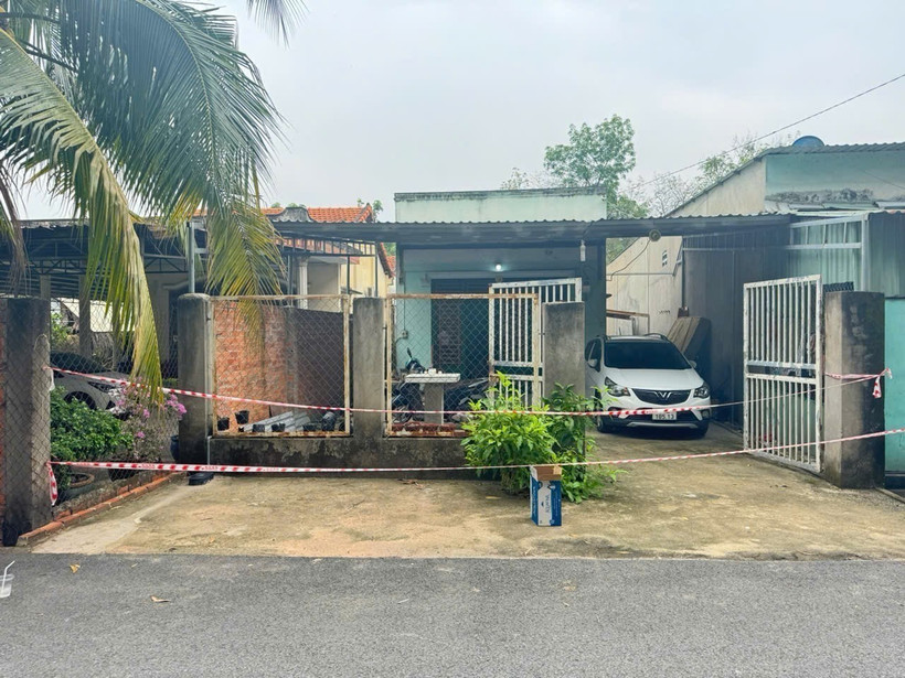 Hiện trường căn nhà nơi xảy ra vụ việc. (Ảnh: TXVN phát)