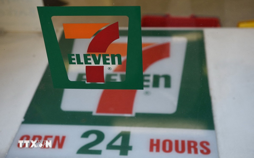 Logo của chuỗi cửa hàng tiện lợi 7-Eleven ở Sydney, Australia ngày 1/9/2015. (Ảnh: AFP/TTXVN)