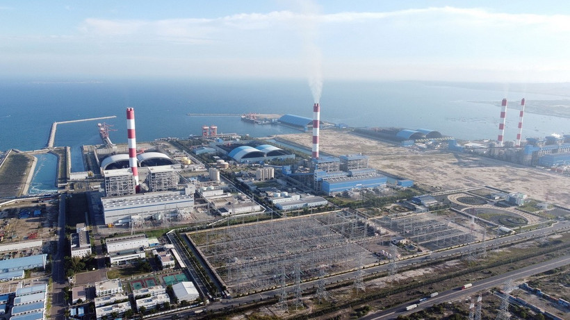 Trạm biến áp 500kV Vĩnh Tân nằm tại Trung tâm điện lực Vĩnh Tân với 3 nhà máy điện đang hoạt động. (Ảnh: Huy Hùng/TTXVN)