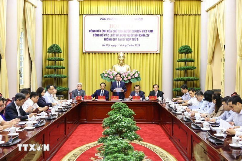 Phó Chủ nhiệm Văn phòng Chủ tịch nước Phạm Thanh Hà chủ trì Họp báo. (Ảnh: Minh Đức/TTXVN)