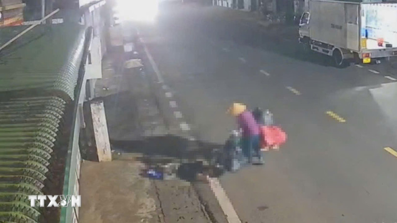 Hiện trường vụ tai nạn. (Ảnh: TTXVN phát)