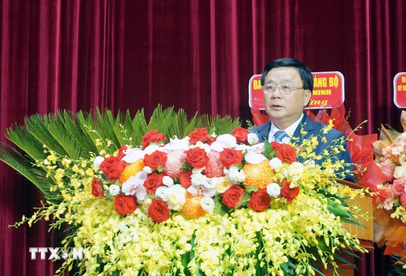 Ủy viên Bộ Chính trị, Chủ tịch Hội đồng Lý luận Trung ương, Giám đốc Học viện Chính trị Quốc gia Hồ Chí Minh Nguyễn Xuân Thắng dự và phát biểu tại Đại hội. (Ảnh: TTXVN phát)