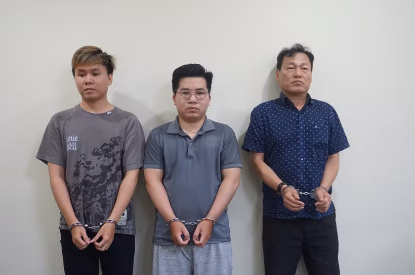 Từ trái qua: Nguyễn Hoàng Tân, Nguyễn Đức Minh, Lê Văn Cần. (Nguồn: Báo Người Lao Động)