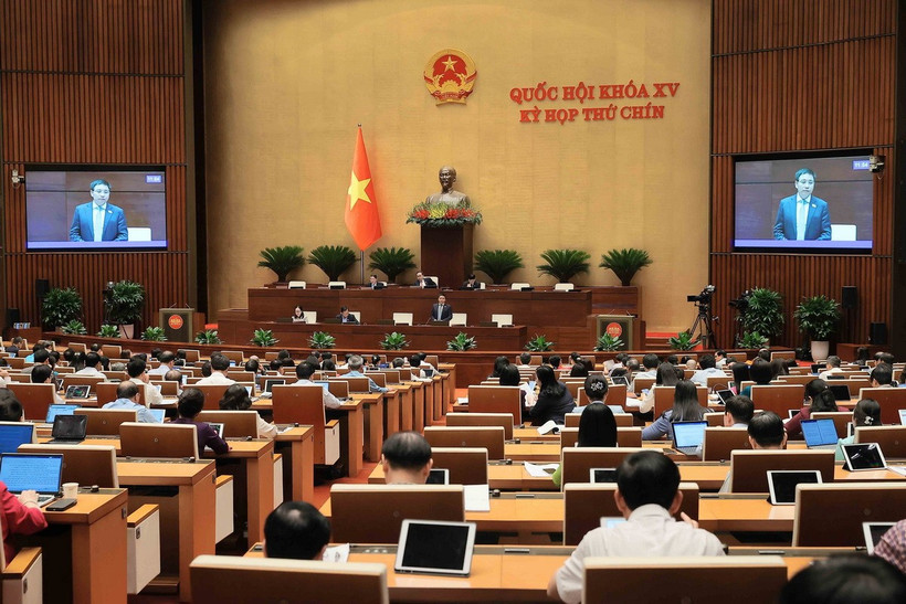 Bộ trưởng Bộ Tài chính Nguyễn Văn Thắng giải trình, làm rõ một số vấn đề đại biểu Quốc hội nêu. (Ảnh: An Đăng/TTXVN)