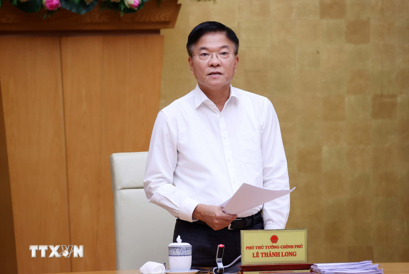 Phó Thủ tướng Lê Thành Long phát biểu chỉ đạo và kết luận phiên họp. (Ảnh: Văn Điệp/TTXVN)