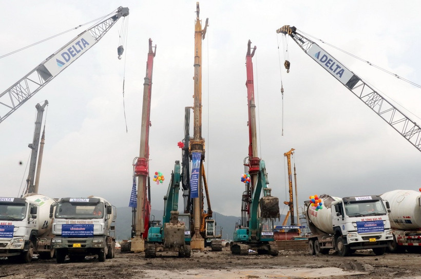 Khởi công các dự án động lực Khu kinh tế Vân Đồn. (Ảnh: Văn Đức/TTXVN)