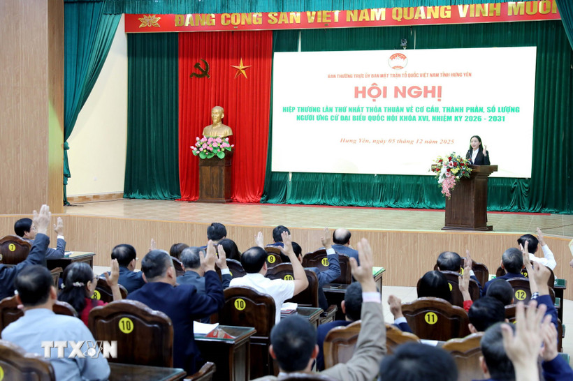 Ngày 5/12/2025, Ban Thường trực Ủy ban Mặt trận Tổ quốc Việt Nam tỉnh Hưng Yên tổ chức Hội nghị hiệp thương lần thứ nhất để thỏa thuận về cơ cấu, số lượng người ứng cử đại biểu Quốc hội khóa XVI và Hội đồng Nhân dân tỉnh Khóa XVIII, nhiệm kỳ 2026-2031. (Ảnh: Thế Duyệt/TTXVN)