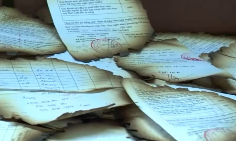 Hà Nội: Không có tài liệu mật trong các giấy tờ bị đốt gần trụ sở UBND phường