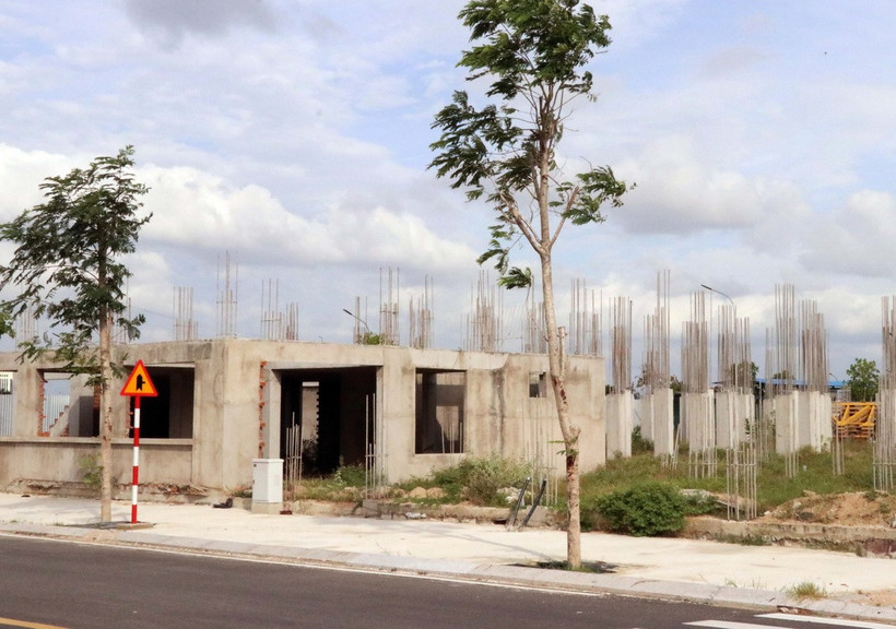 Một số dự án du lịch bỏ dở thi công trên địa bàn thành phố Phan Rang-Tháp Chàm. (Ảnh: Công Thử/TTXVN)