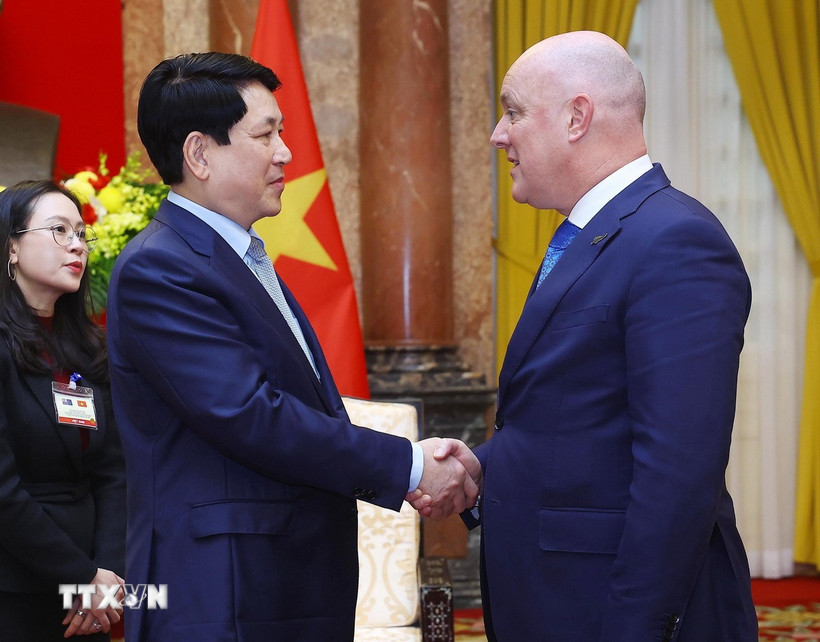Chủ tịch nước Lương Cường tiếp Thủ tướng New Zealand Christopher Luxon. (Ảnh: Lâm Khánh/TTXVN)