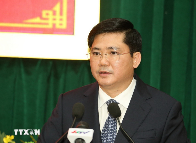 Ủy ban Thường vụ Quốc hội phê chuẩn kết quả bầu ông Nguyễn Tuấn Anh, Phó Bí thư Thường trực Tỉnh ủy Hậu Giang, đại biểu Quốc hội khóa XV giữ chức vụ Trưởng Đoàn đại biểu Quốc hội khóa XV tỉnh Hậu Giang. (Ảnh: Duy Khương/TTXVN)