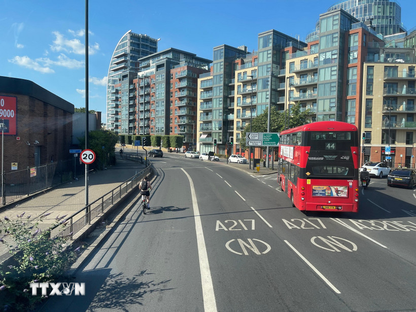 Đường phố tại thủ đô London, Anh. (Ảnh: Minh Hợp/TTXVN)