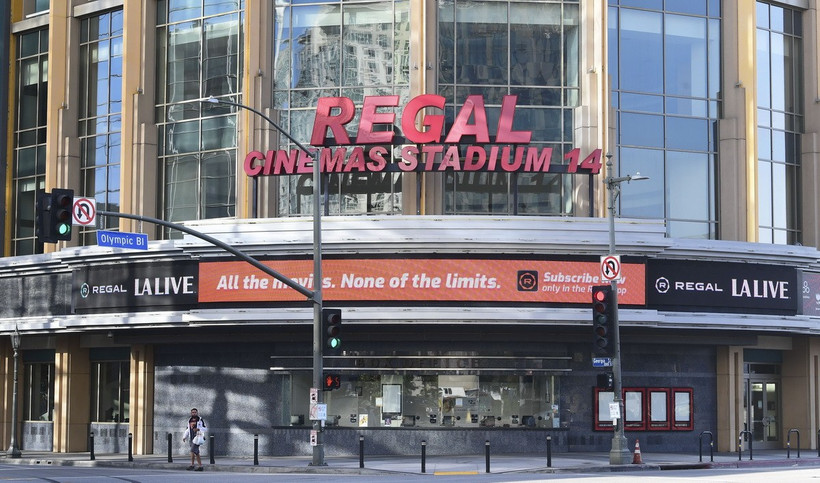 Rạp phim Regal ở Los Angeles, California (Mỹ). (Ảnh: AFP/TTXVN)