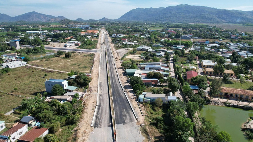 Đường 991B khi hoàn thành sẽ giúp hoàn chỉnh, đồng bộ tuyến giao thông kết nối từ quốc lộ 51 đến hạ lưu cảng Cái Mép. (Ảnh: Hoàng Nhị/TTXVN)